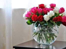 Как продлить жизнь подаренным цветам?