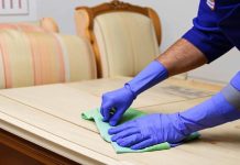 Как делается химчистка мебели?