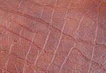 Мебельная кожа: идеальный выбор для обивки вашей мебели