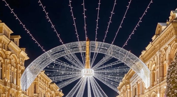 Лучшие российские города для новогодних экскурсий