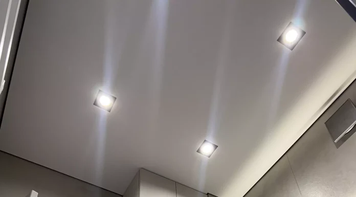 Как сделать парящие потолки?