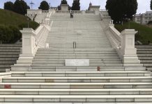 Уход за ступенями из мрамора