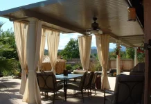 Особенности выбора уличных штор