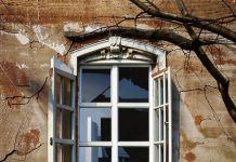 Изготовление нестандартных окон: когда типовые решения не подходят