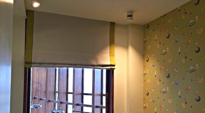 Автоматические римские шторы: умный свет без лишних движений