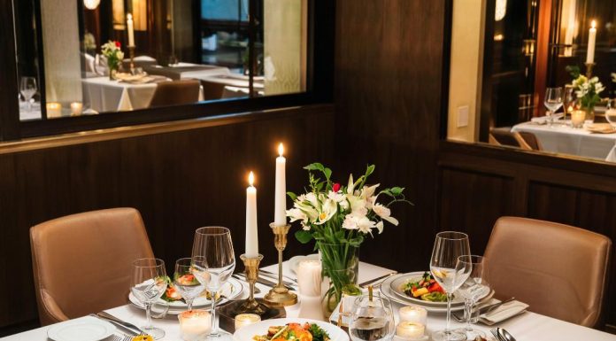 Скатерти для ресторанов: обзор тканей и практичности