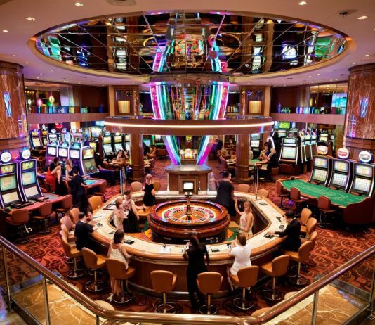 Онлайн-казино: история, устройство, регулирование и современные тенденции