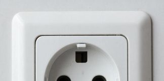 Электрические розетки: устройство, разновидности и правила эксплуатации