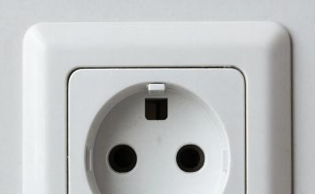 Электрические розетки: устройство, разновидности и правила эксплуатации
