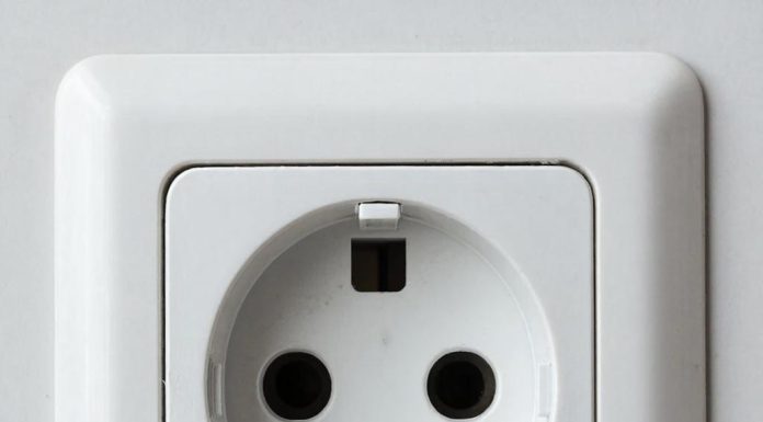 Электрические розетки: устройство, разновидности и правила эксплуатации