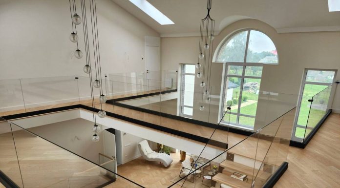 5 способов крепления стеклянных ограждений: плюсы и минусы