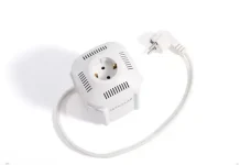 Стабилизатор напряжения: надежная защита техники и стабильная работа электрооборудования