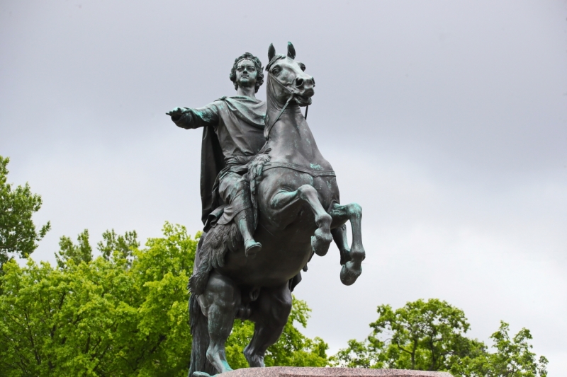 246 лет со дня ЧП: отливка «Медного всадника» началась с аварии