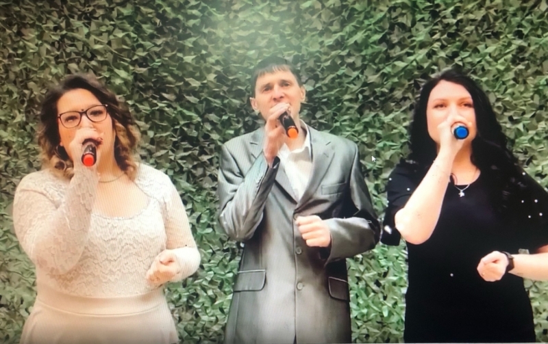 Ансамбль из поселка Индига вышел в финал фестиваля-конкурса «Честь имею»