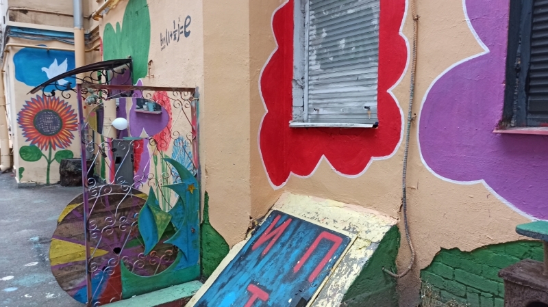 Автору «двора Нельсона» могут подыскать новое место для граффити