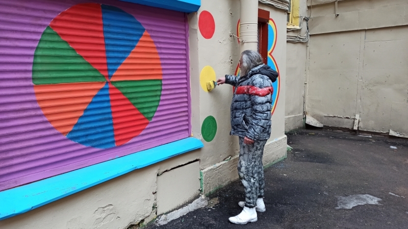 Автору «двора Нельсона» могут подыскать новое место для граффити