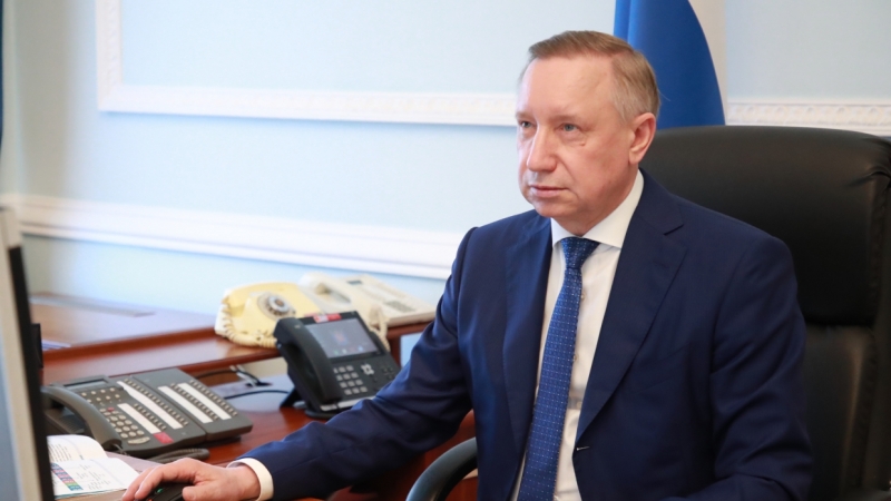 Беглов утвердил выплаты премий 30 лучшим учителям Петербурга