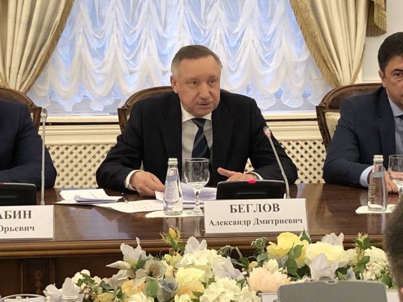 Более 460 тысяч пенсионеров в Петербурге получат соцвыплаты