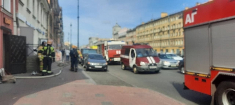 Часть комнаты сгорела в коммунальной квартире на Марата