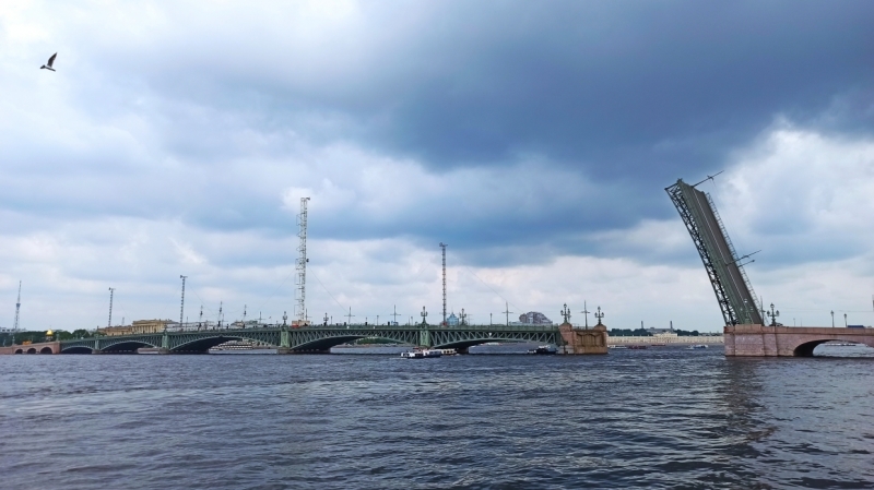 Циклон 26 июня принесет грозы и град в Петербург и Ленобласть