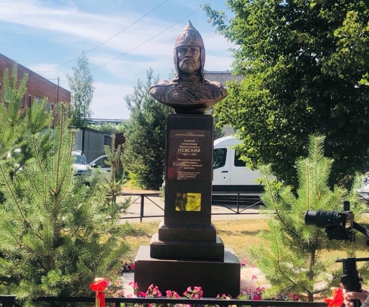 Духовный покровитель Петербурга: за что Петр Первый ценил Александра Невского