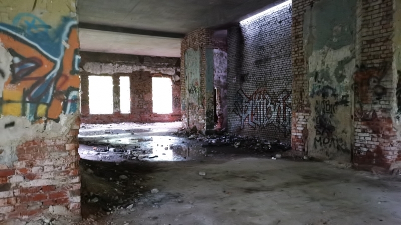 Два заброшенных здания в Удельном парке отремонтируют до конца года