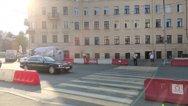 Движение по перекрестку Большой Пушкарской и Съезжинской ограничили до августа