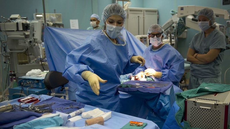 Двое пенсионеров попали в хирургию после поножовщины в больничной палате