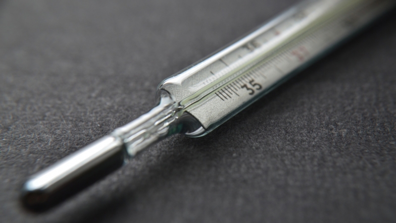 Экологам пришлось убирать ртуть в лифте дома в Адмиралтейском районе