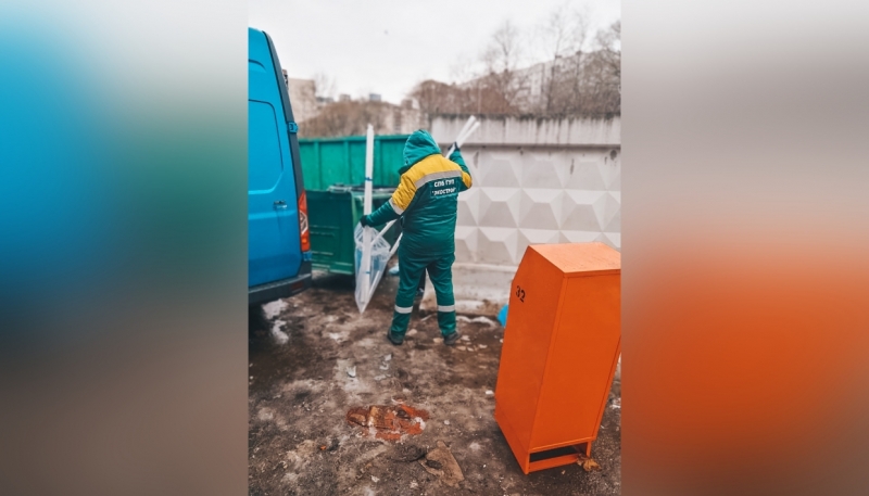 Экологи собрали на улице Кораблестроителей 25 кг батареек