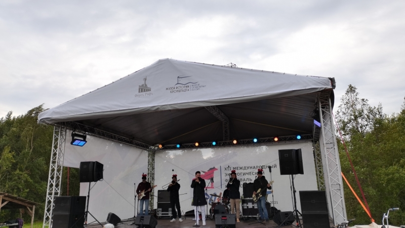 Эковелопробег, концерт, модный показ: как прошел последний день фестиваля «КронФест»