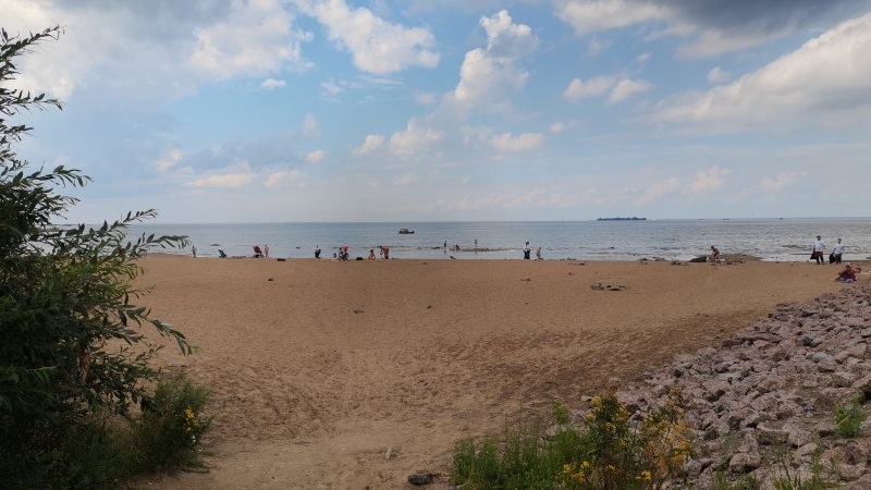 «Это наш дом»: как очищенный Жемчужный пляж защитят от мусора, окурков и стекла