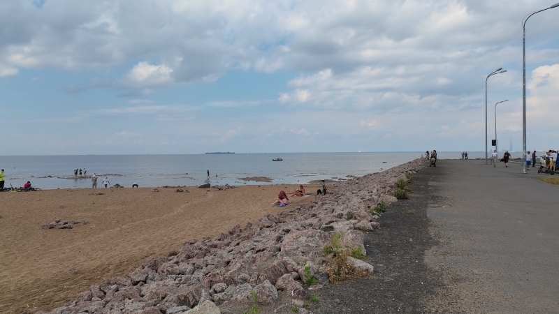 «Это наш дом»: как очищенный Жемчужный пляж защитят от мусора, окурков и стекла