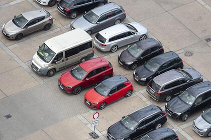 Европа перестала ущемлять права ЛГБТ и мигрантов на парковках