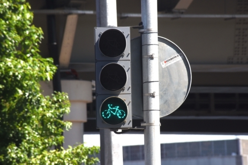 Где расположена самая «скандальная» велодорожка Петербурга, и можно ли овелодорожить весь город