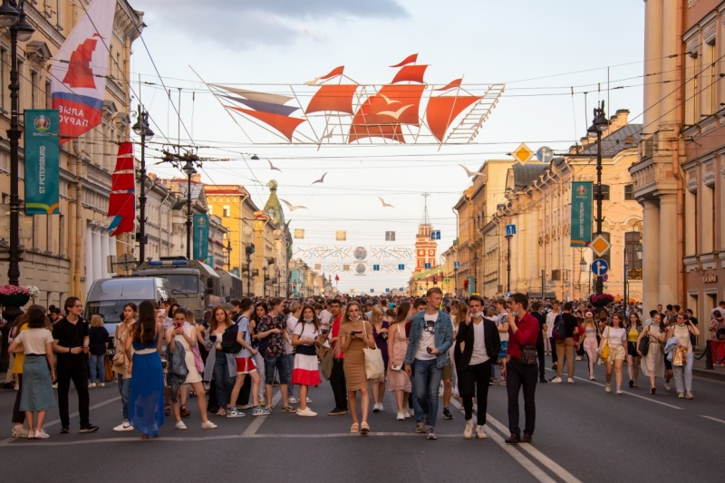 Иммунолог объяснил, как «Алые паруса» повлияют на статистику по ковиду