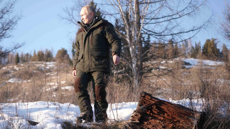 Иностранцы стали больше уважать Путина после брутальных фото из Сибири