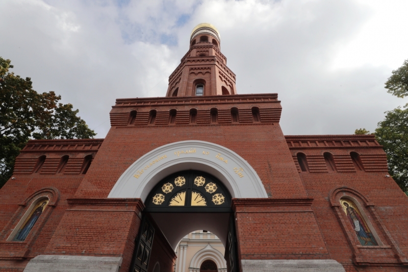 Исидоровскую колокольню в Петербурге освятили после восстановления