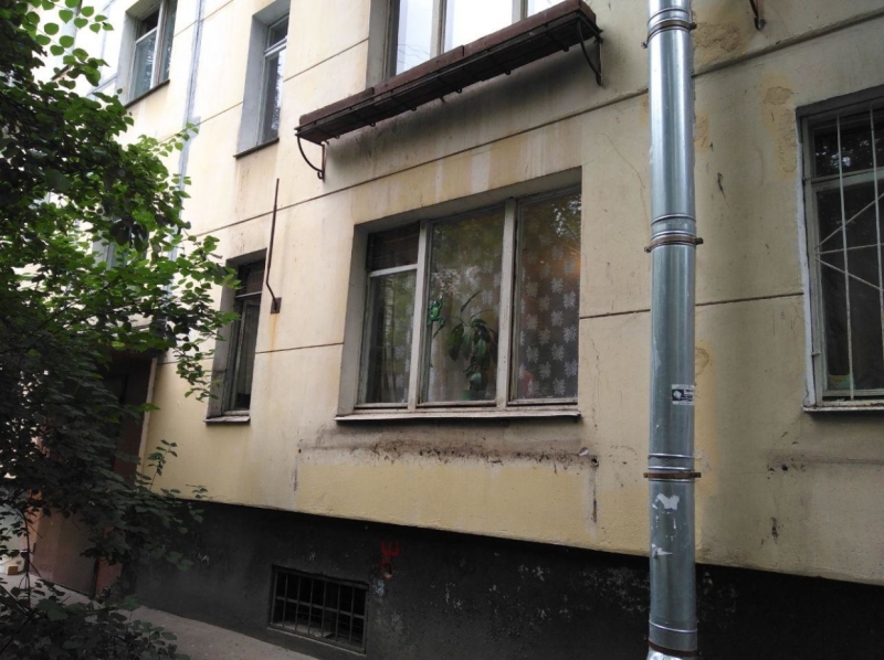 Какую опасность скрывают старые хрущевки Петербурга