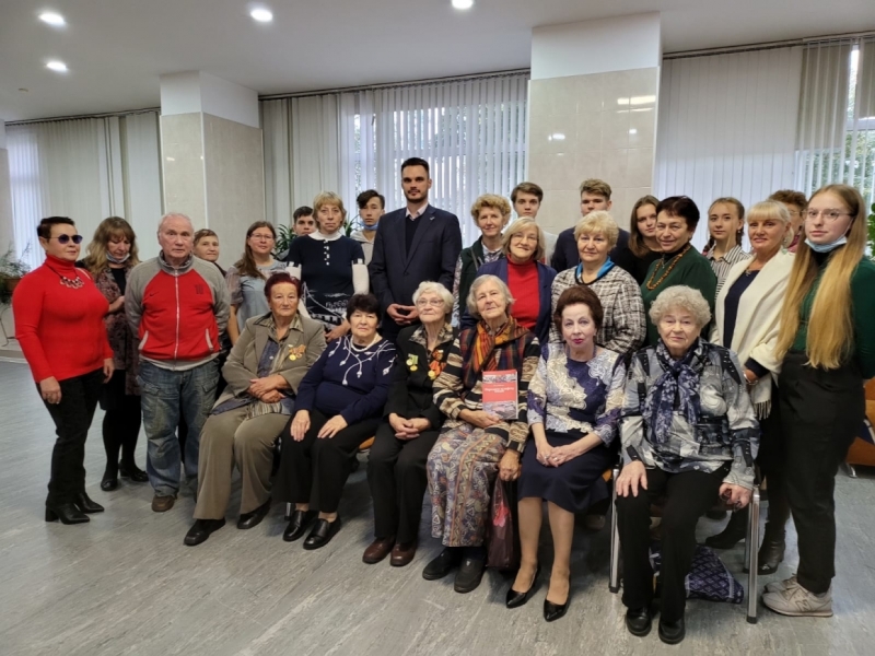 Книгу о жизни жителей Кировского района в годы войны представили в Петербурге