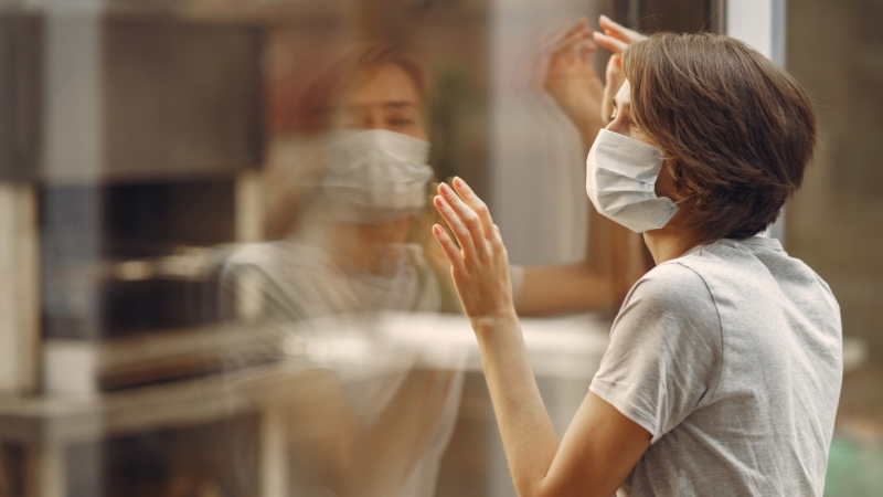 КОВИД и безответственность: почему россиянки начали выкидывать младенцев на помойку