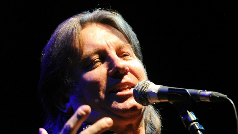 Лоза поддержал обвиненного в домогательствах к певицам Меладзе