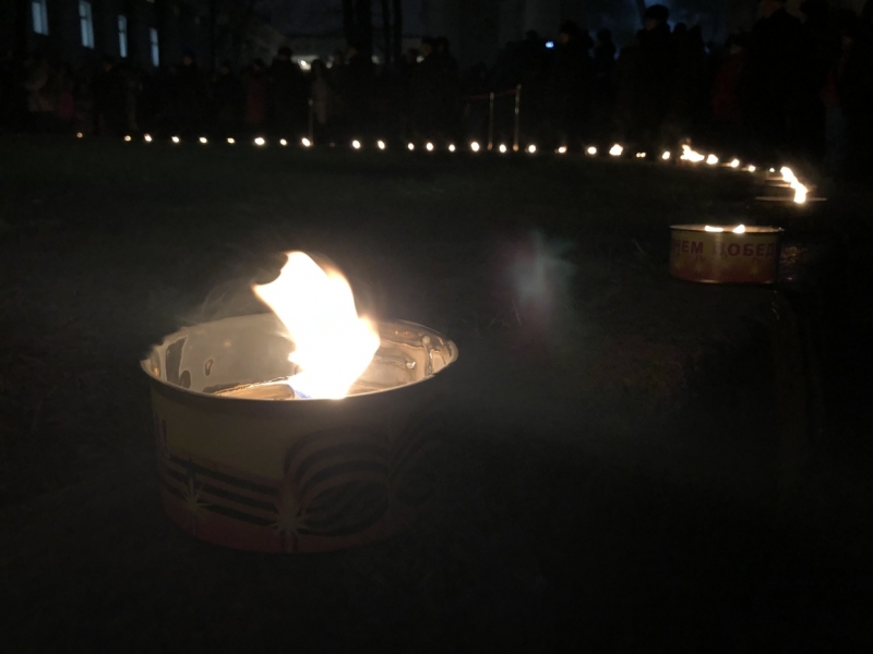 На Марсовом поле зажгли 30 тыс. свечей в память о начале войны