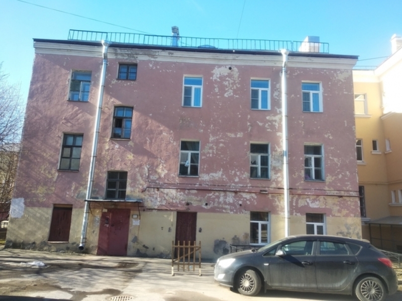 Назван срок ремонта двух разрушающихся домов-памятников в Кронштадте