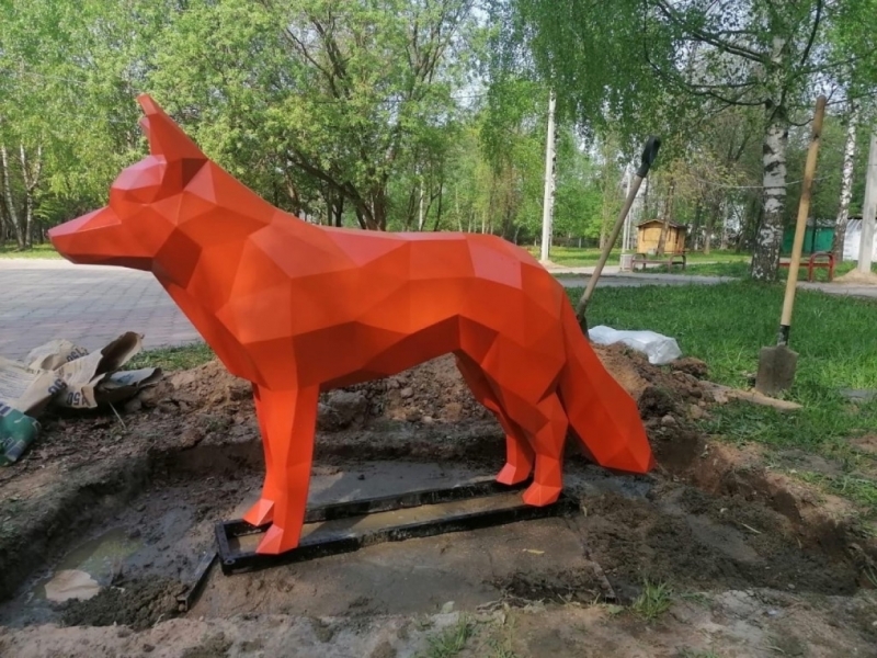 Необычную скульптуру лисы установили в Череповце