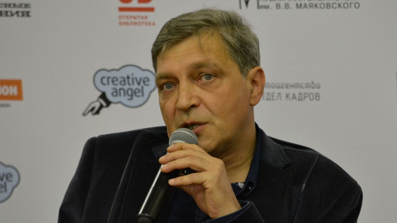 Невзоров получил пощечину в центре Петербурга за оскорбление чувств верующих