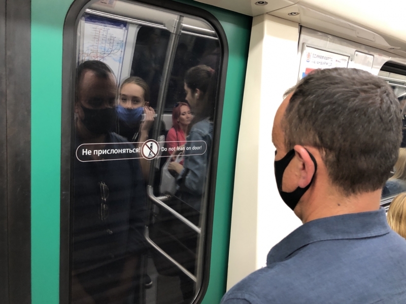 Новый экономичный состав привезли для красной ветки петербургского метро