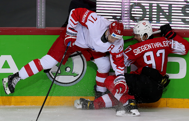 Новый порядок замены загранпаспорта и масляное пятно в Туапсе: главные новости к этому часу