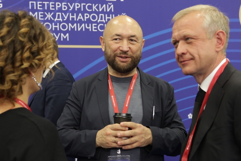 «Нулевой» день ПМЭФ-2021 в фотографиях: как это было