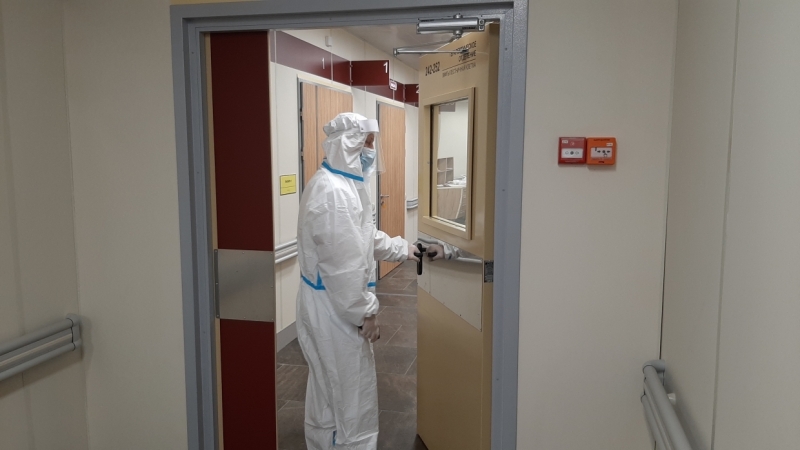 Петербург удержал второе место по суточной смертности от коронавируса в России